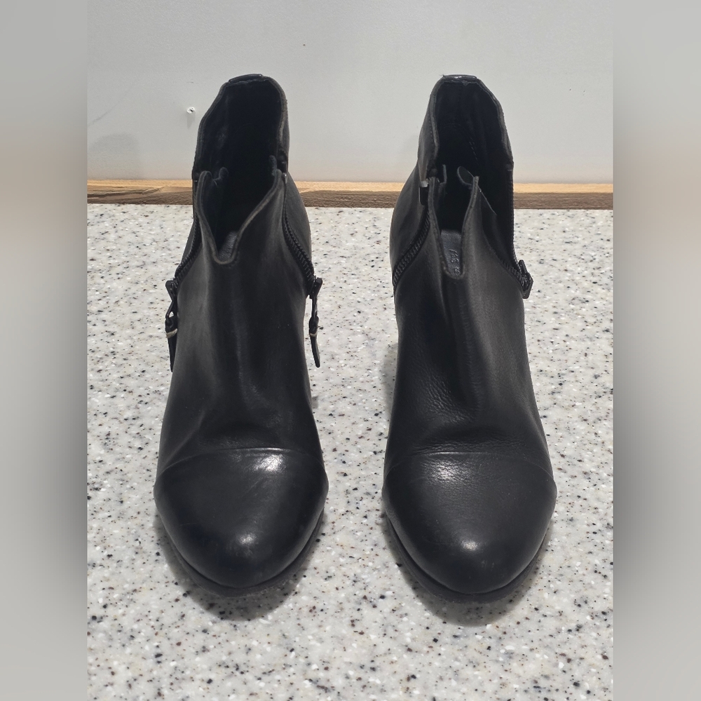 Rag & Bone Ankle Boots Womens SZ EU 36.5/US 6.5 BLK Leather Casual Contemporary